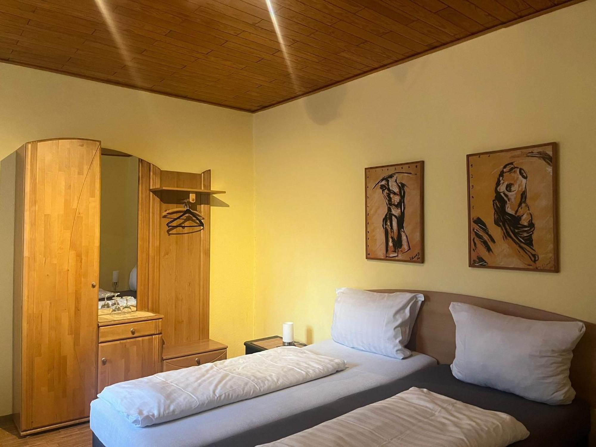 Danis Schlossschaenke Simmern Quarto foto